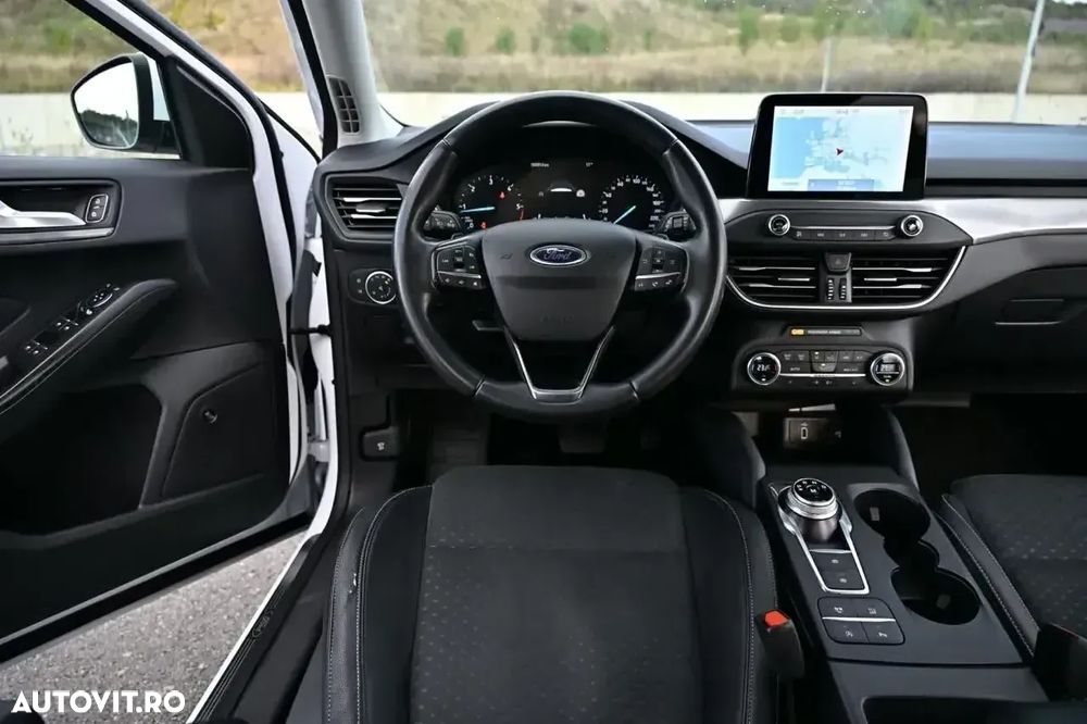 Ford Focus 1.5 EcoBlue Titanium Business - 11