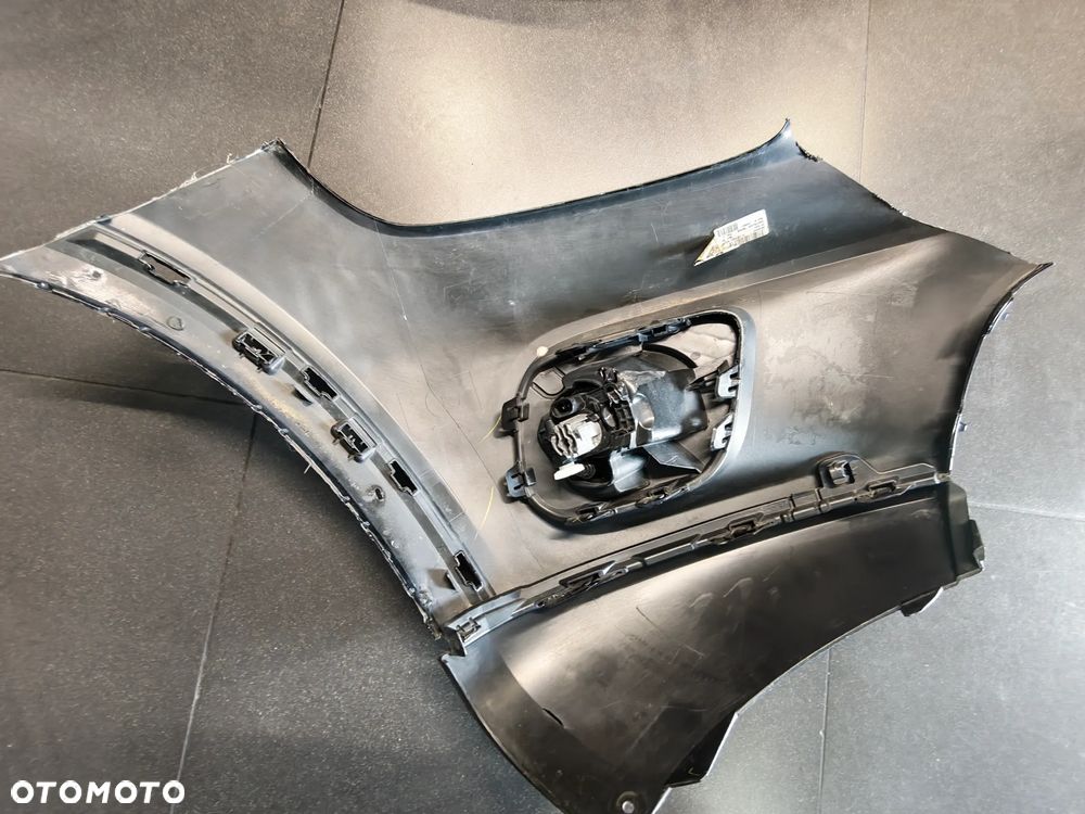 Mercedes GLB X 247 halogen lewy  / GLA H247 - 2