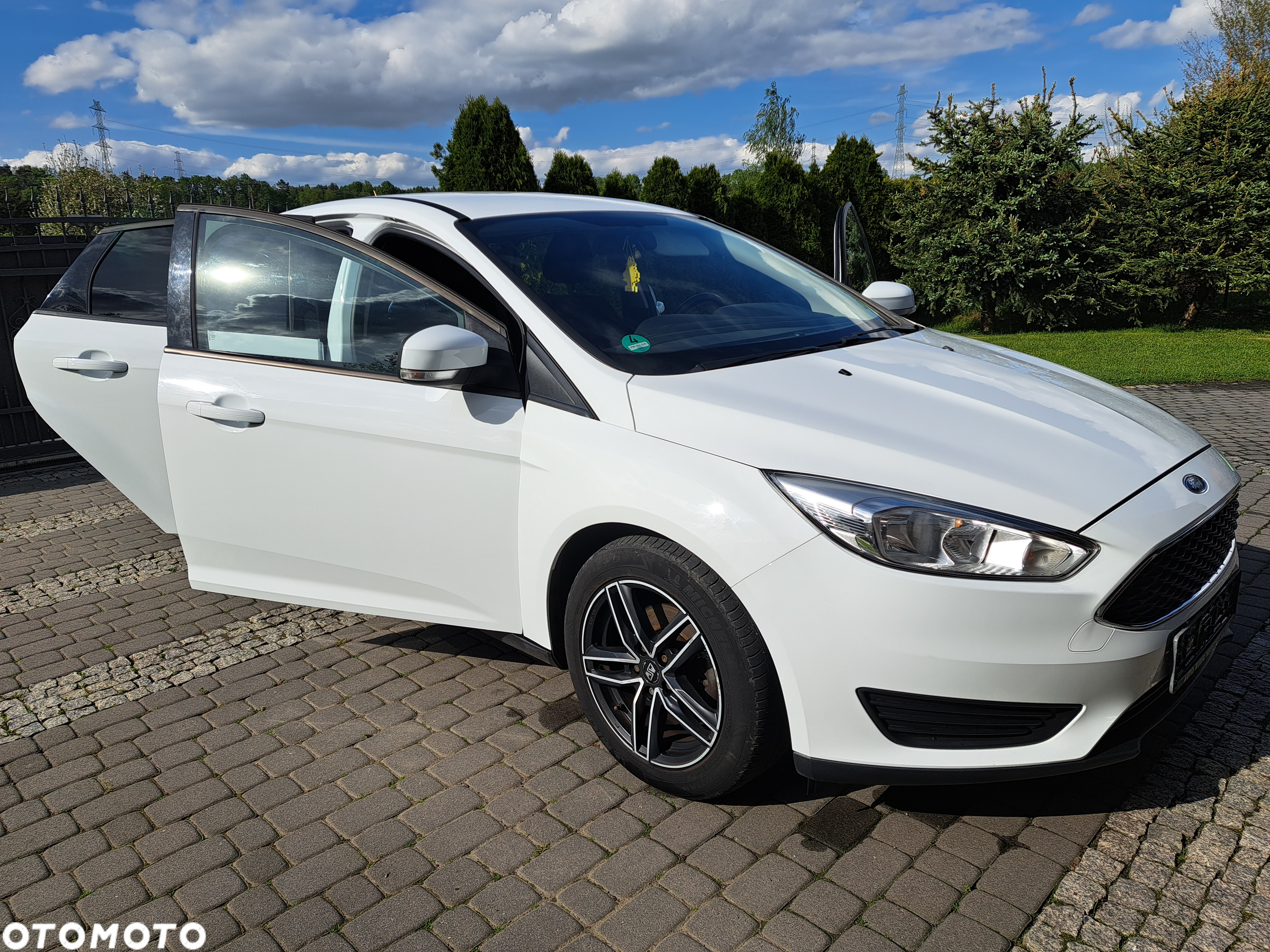 Ford Focus 1.0 EcoBoost Trend - 21