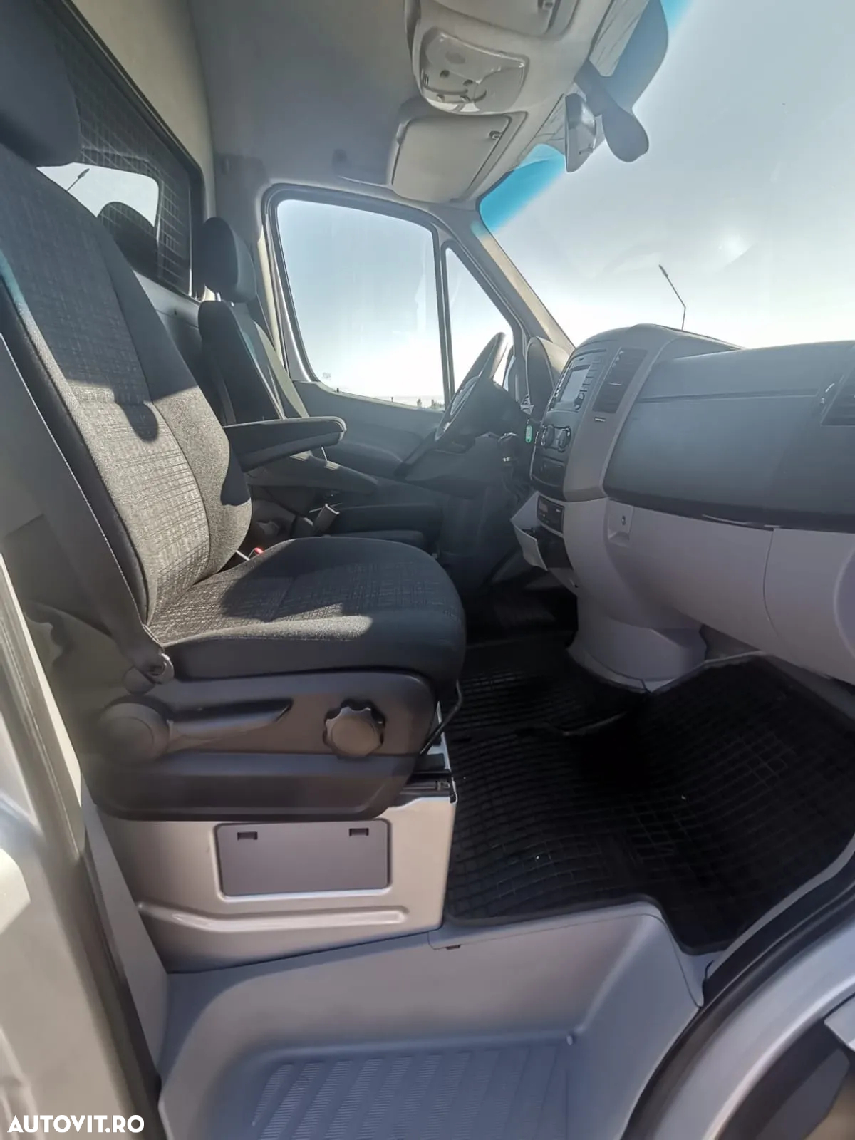 Mercedes-Benz Sprinter 316 CDI An Model 2018Cutie Automată Climă Navigație Mare Pilot automat Încălzire scaun șofer Comenzi volan Scaun pernă aer Cârlig - 9
