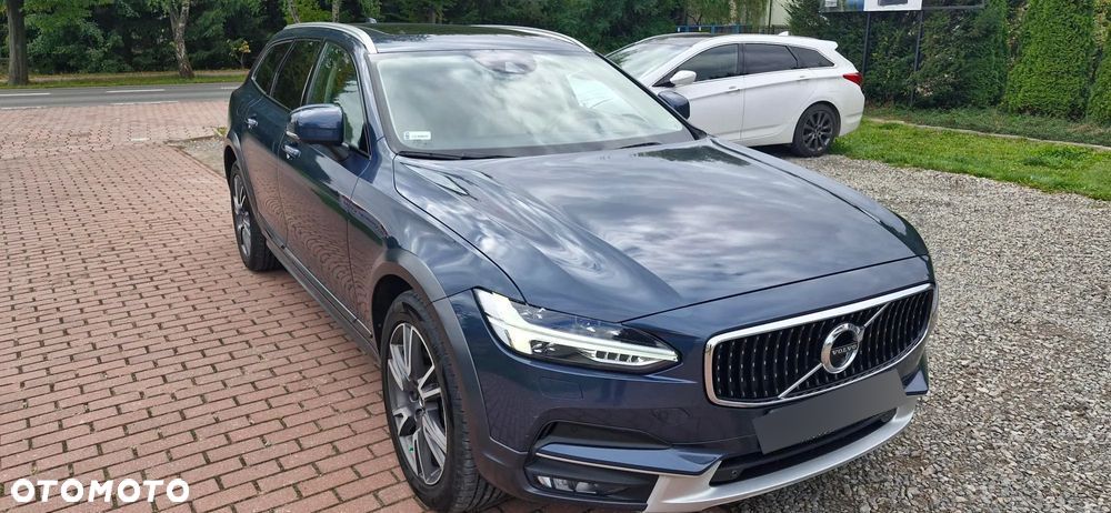 Volvo V90 Cross Country D5 AWD Geartronic Pro - 1