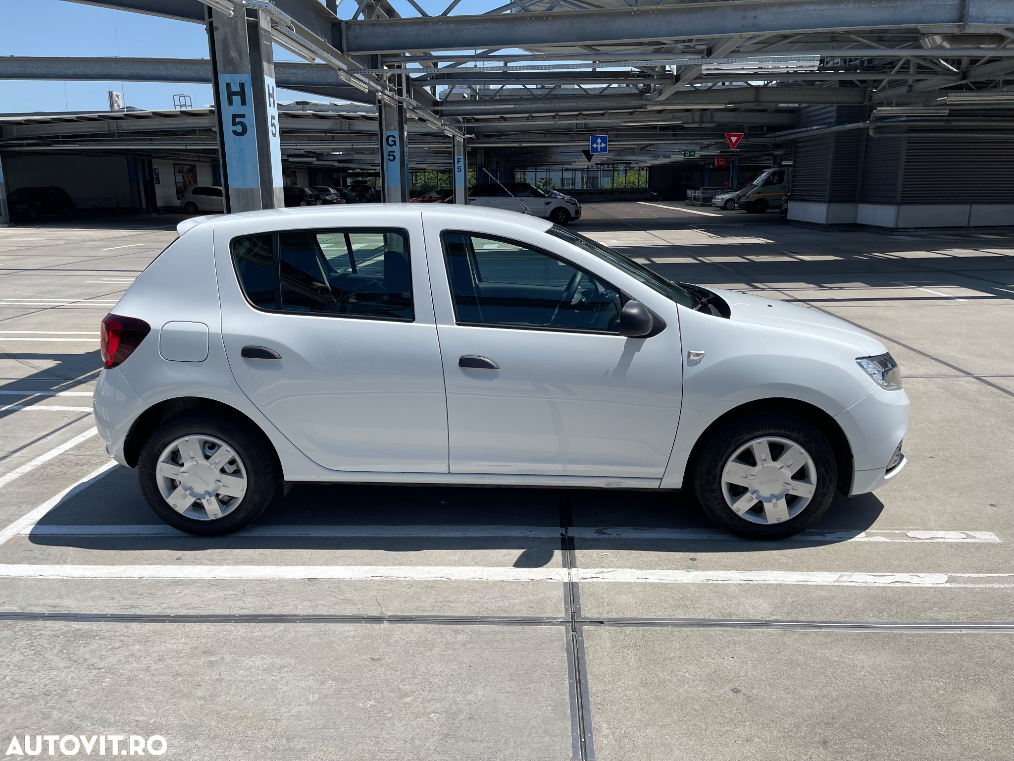 Dacia Sandero - 5