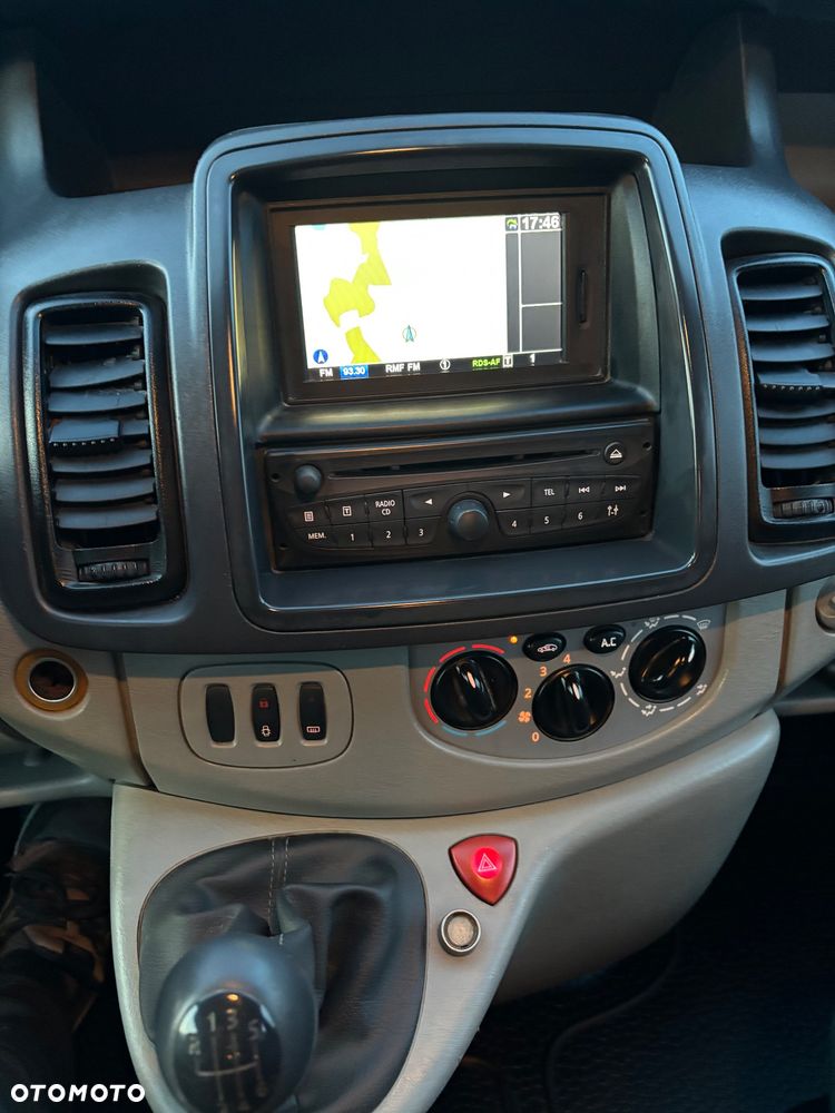 Renault Trafic - 18