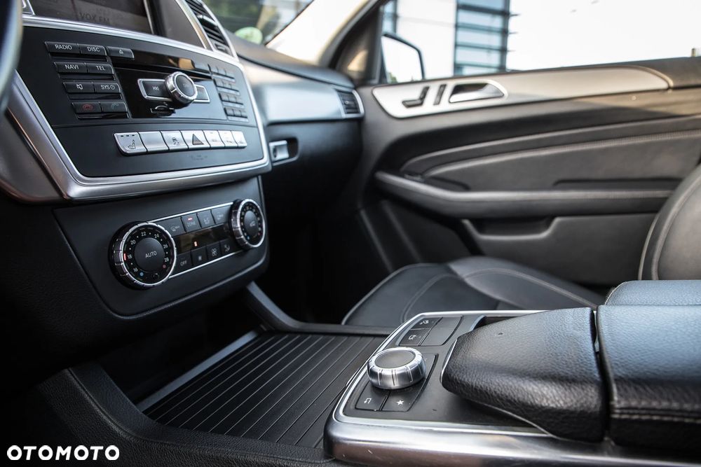 Mercedes-Benz ML 350 BlueTEC 4MATIC 7G-TRONIC - 22
