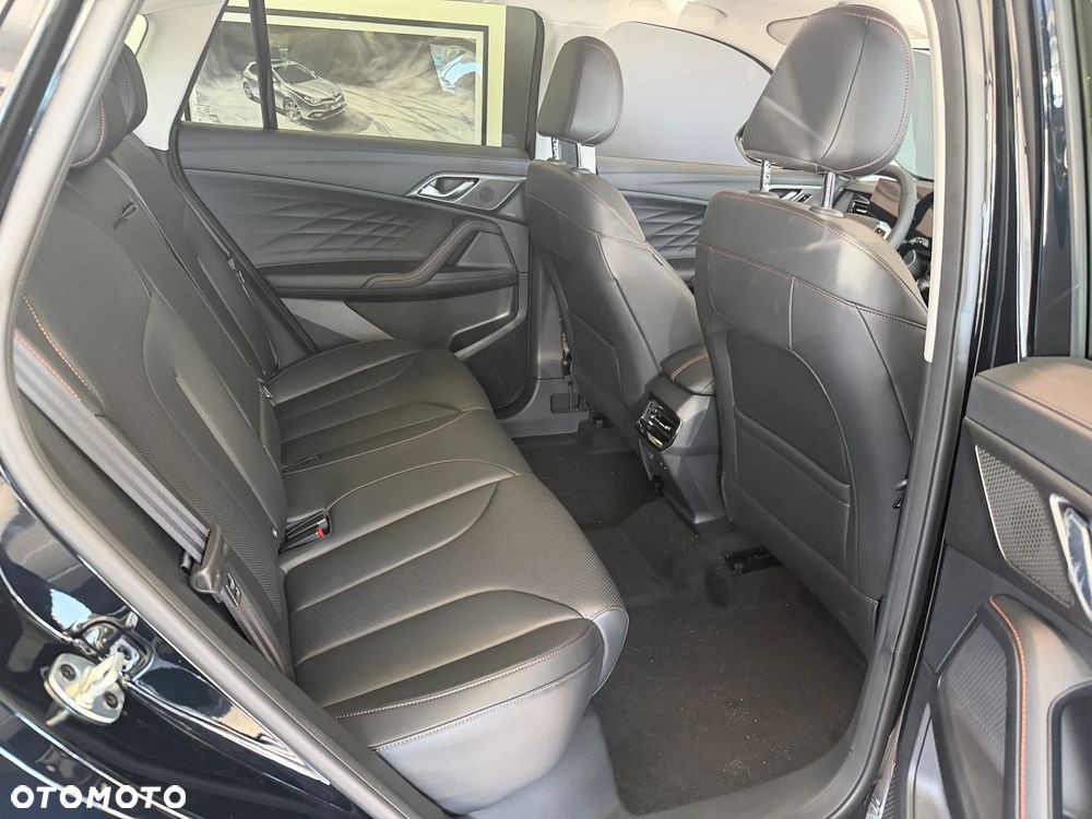 MG HS 1.5 T-GDI Exclusive DCT - 8