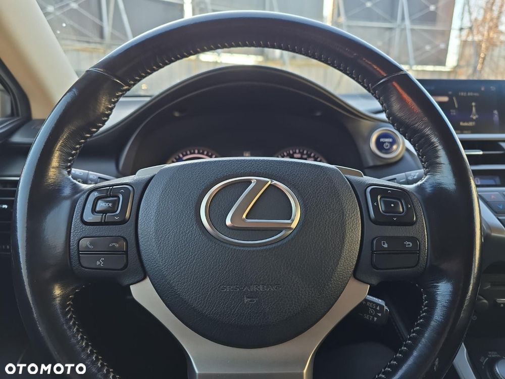 Lexus NX 300h Elite AWD - 21
