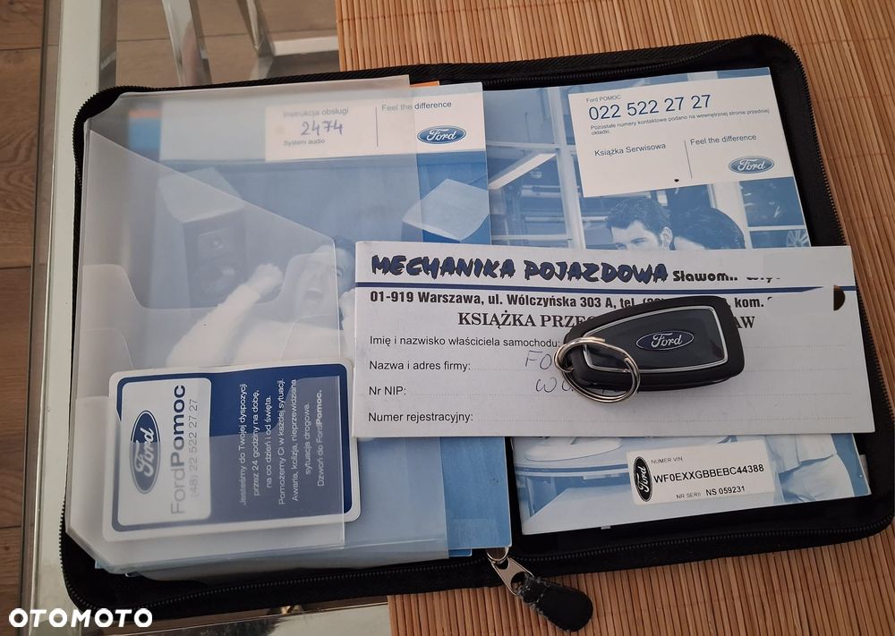 Ford Mondeo 1.6 Ghia - 13