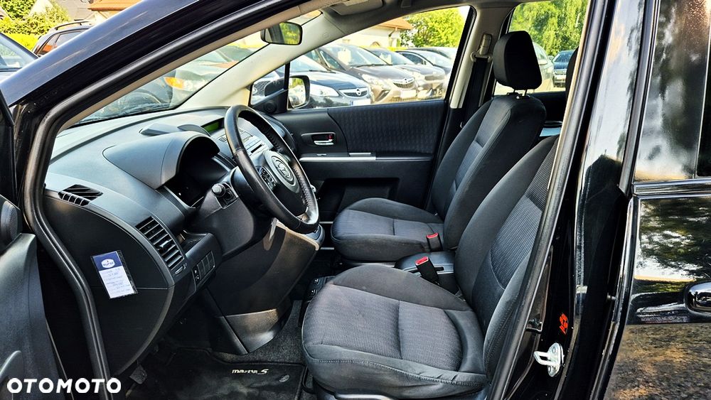 Mazda 5 2.0 Exclusive + - 26
