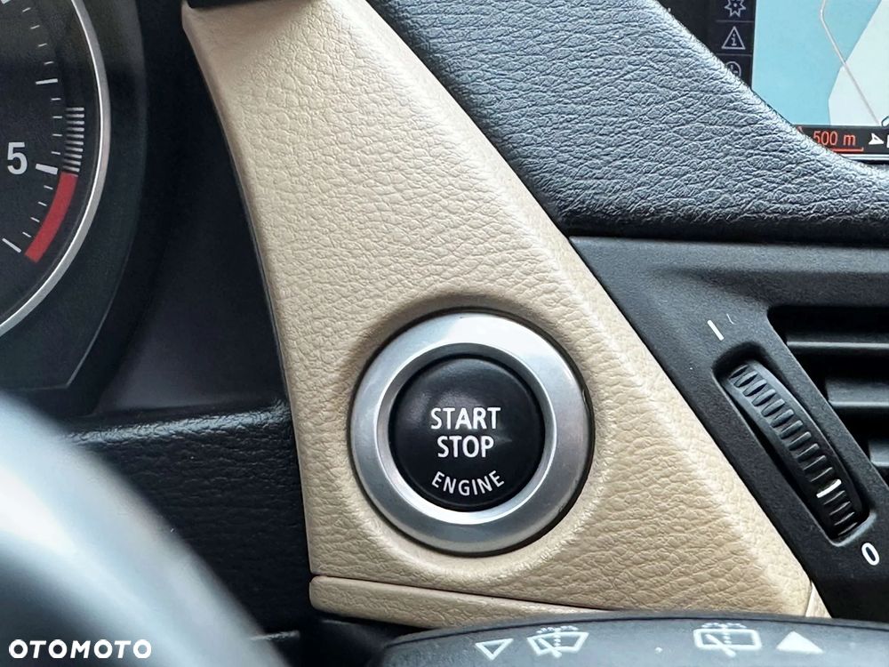 BMW X1 xDrive23d - 29
