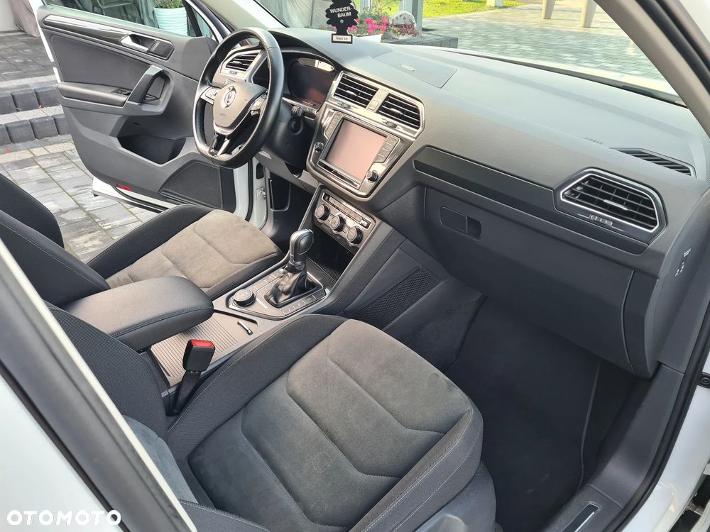 Volkswagen Tiguan - 9