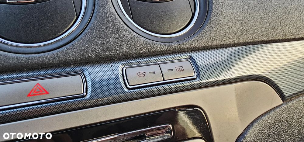 Ford Galaxy 2.0 TDCi Ghia - 19