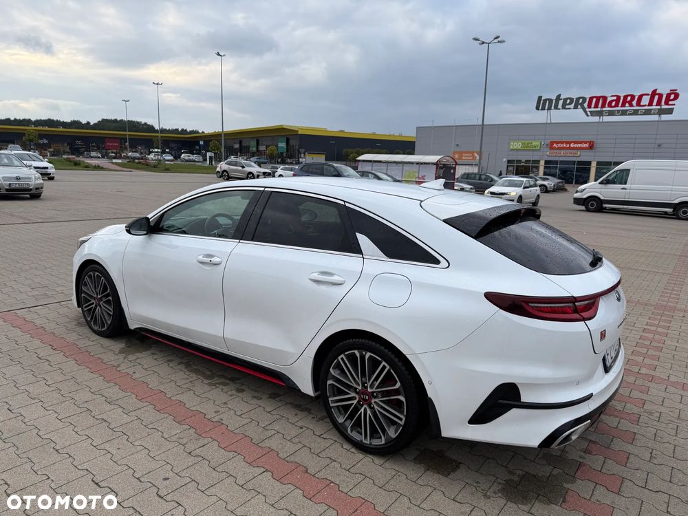 Kia ProCeed 1.6 T-GDI GT DCT - 1