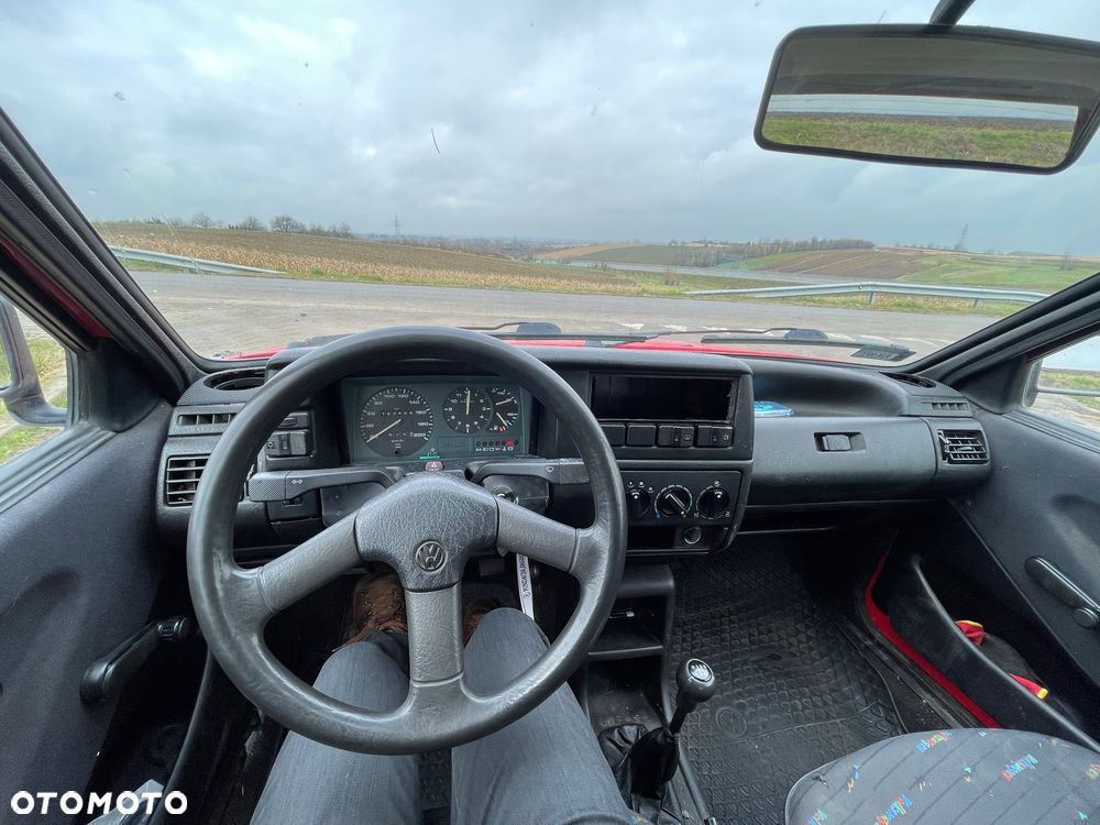 Volkswagen Polo - 11