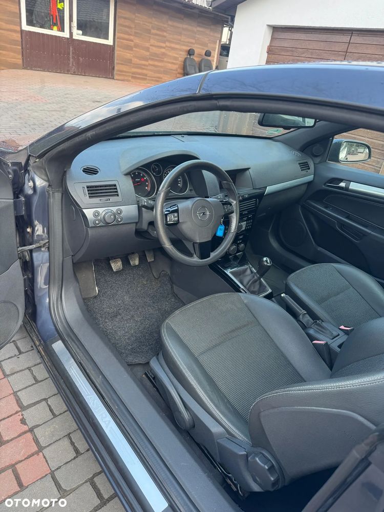 Opel Astra 1.6 Cosmo - 18