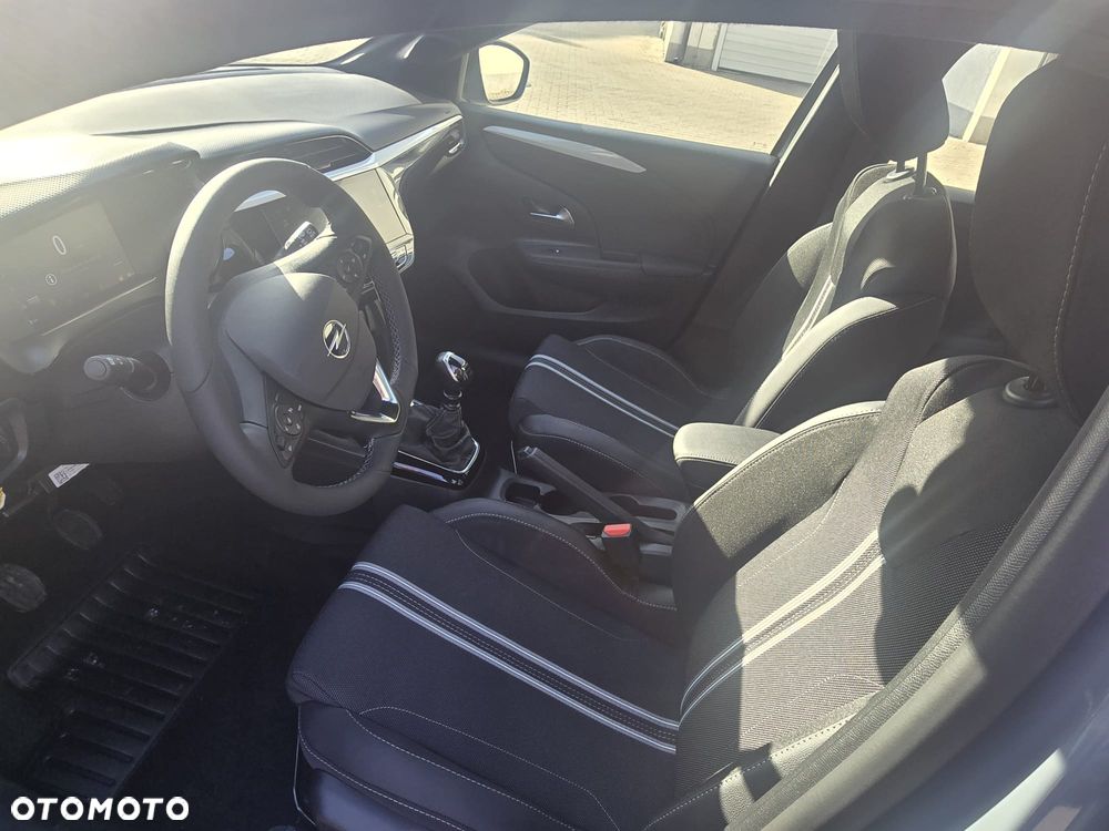 Opel Corsa 1.2 GS S&S - 5