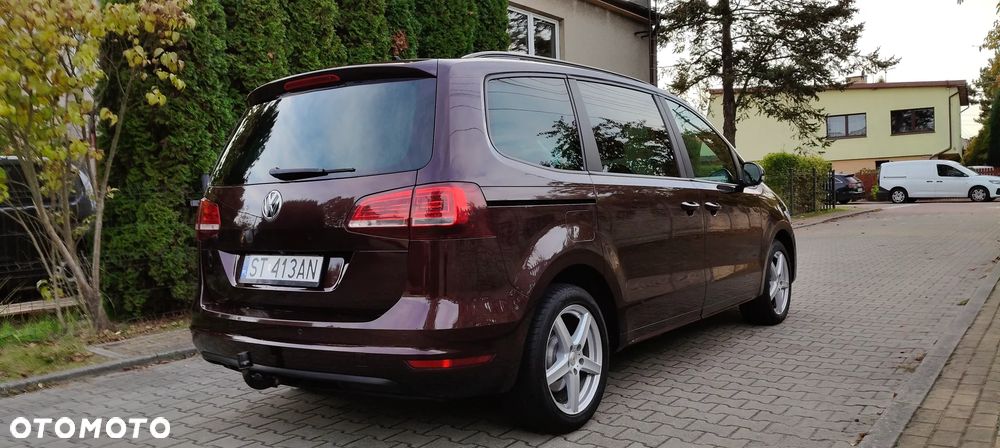 Volkswagen Touran - 27