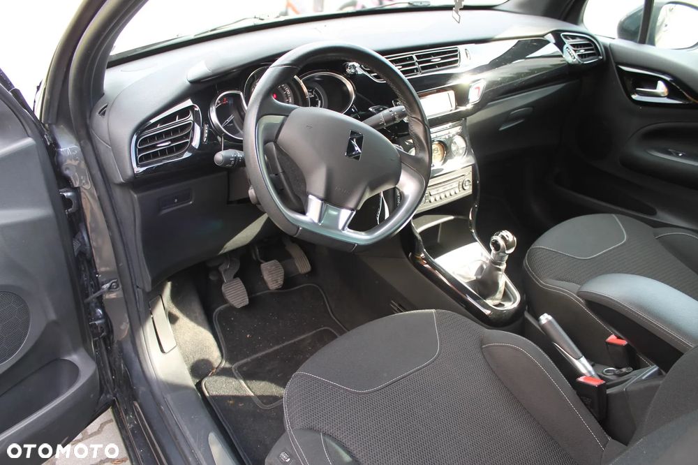 Citroën DS3 Pure Tech VTi 82 Chic - 16