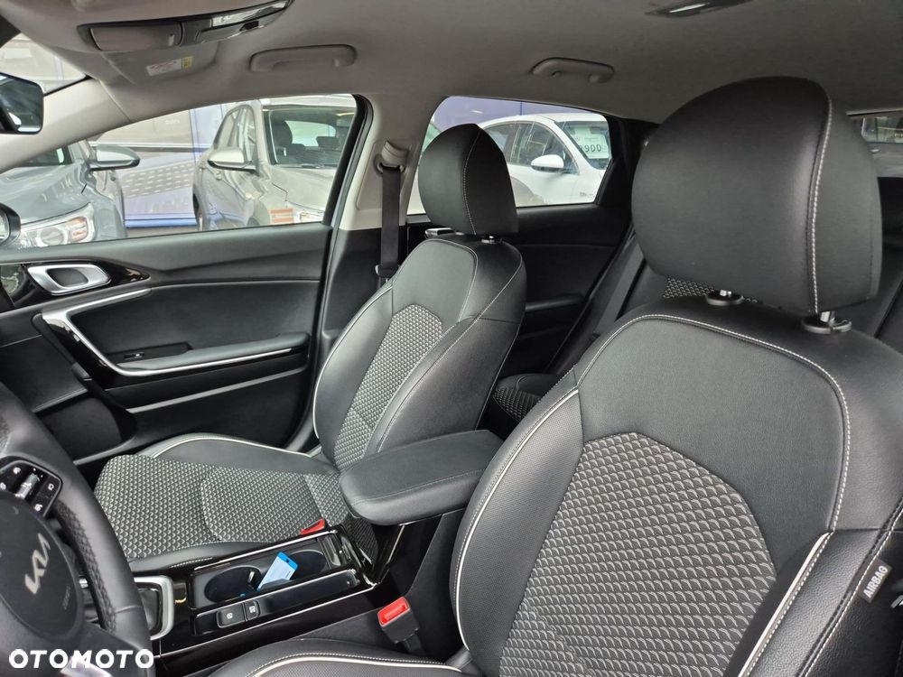 Kia Ceed 1.5 T-GDI Tribute DCT - 11