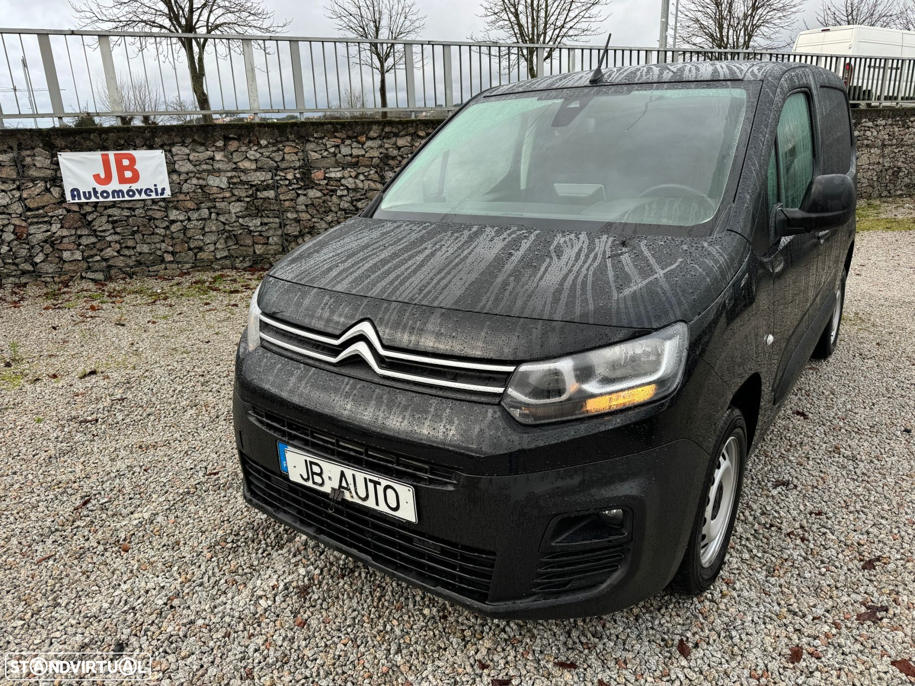 Citroën Berlingo 1.5BlueHDI AUTOMÁTICA 3LUG Full Extras - 2