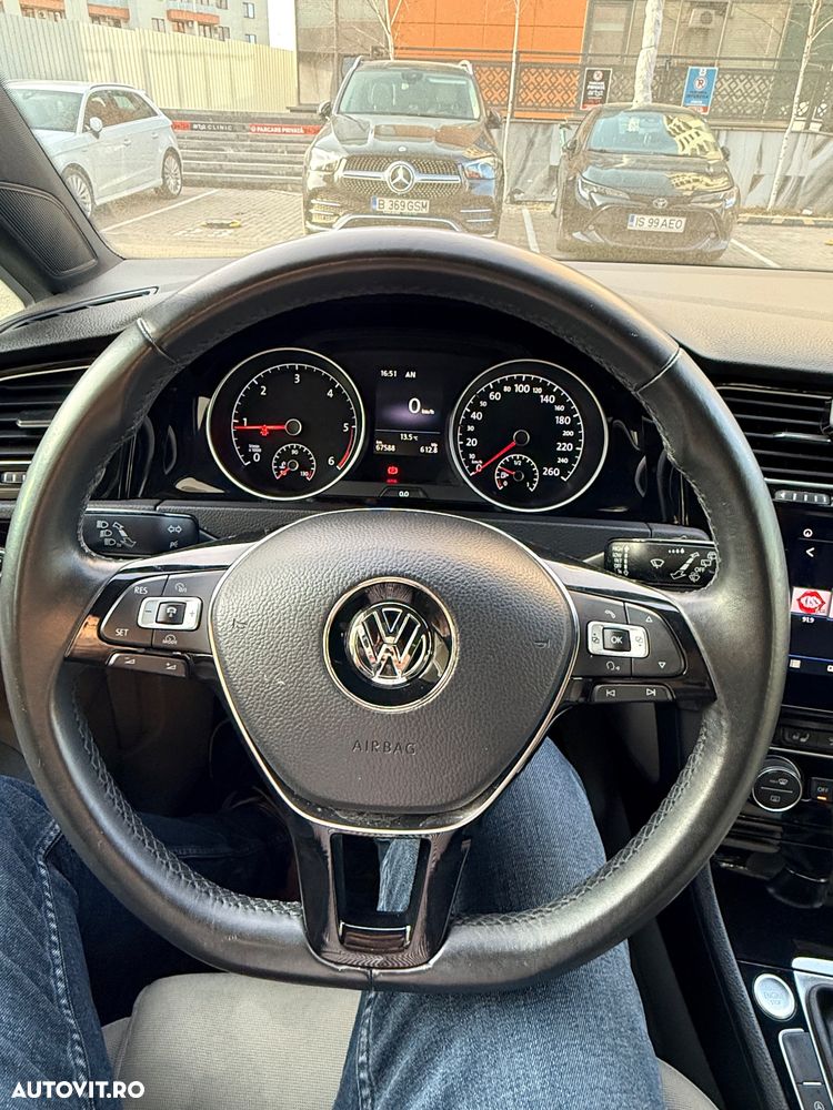 Volkswagen Golf 1.6 TDI Highline - 11