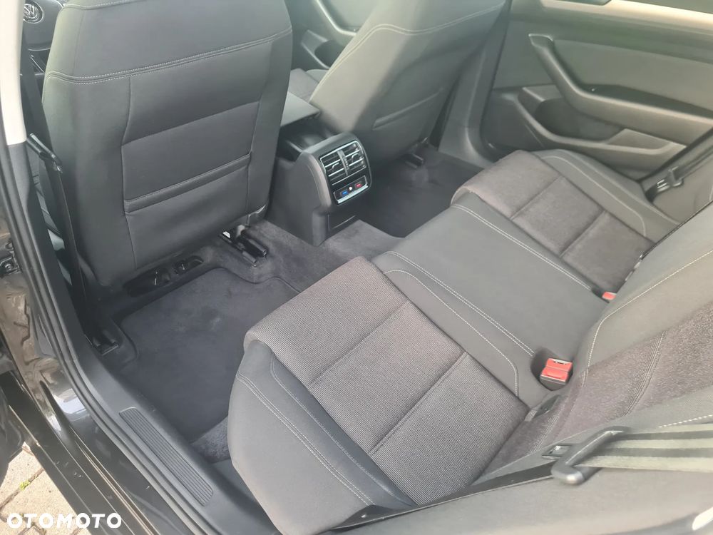 Volkswagen Passat Variant 2.0 TDI SCR DSG Business - 7