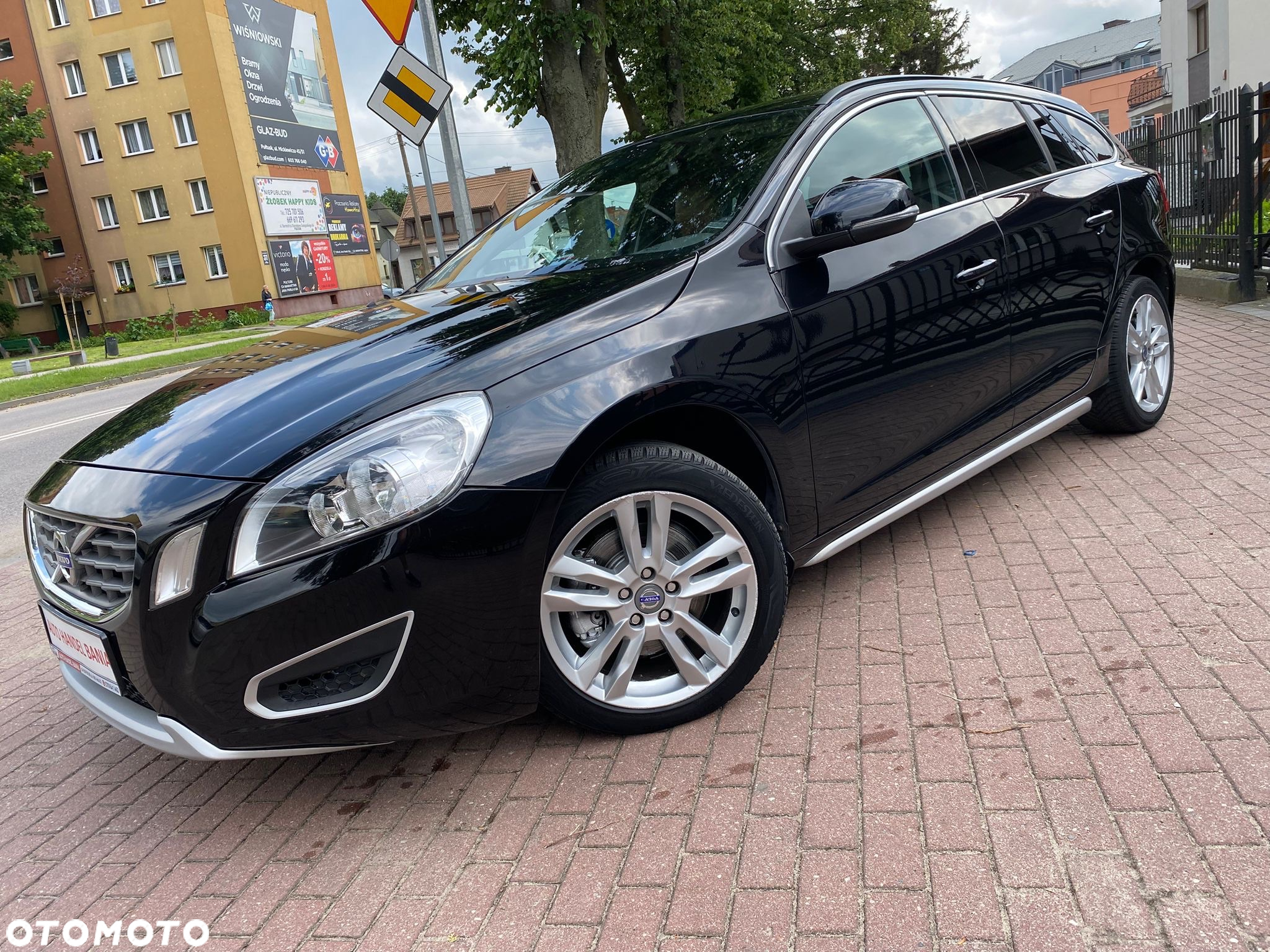 Volvo V60 D2 Summum - 37
