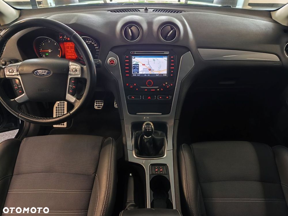 Ford Mondeo 2.0 TDCi Champions Edition - 10