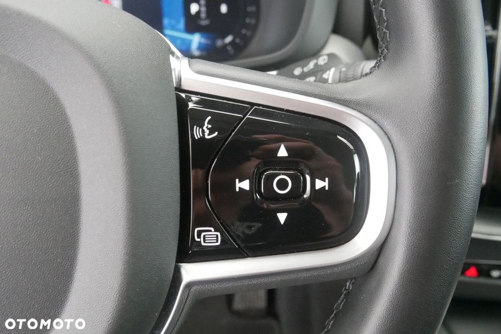 Volvo XC 60 B5 B AWD Plus Bright - 29