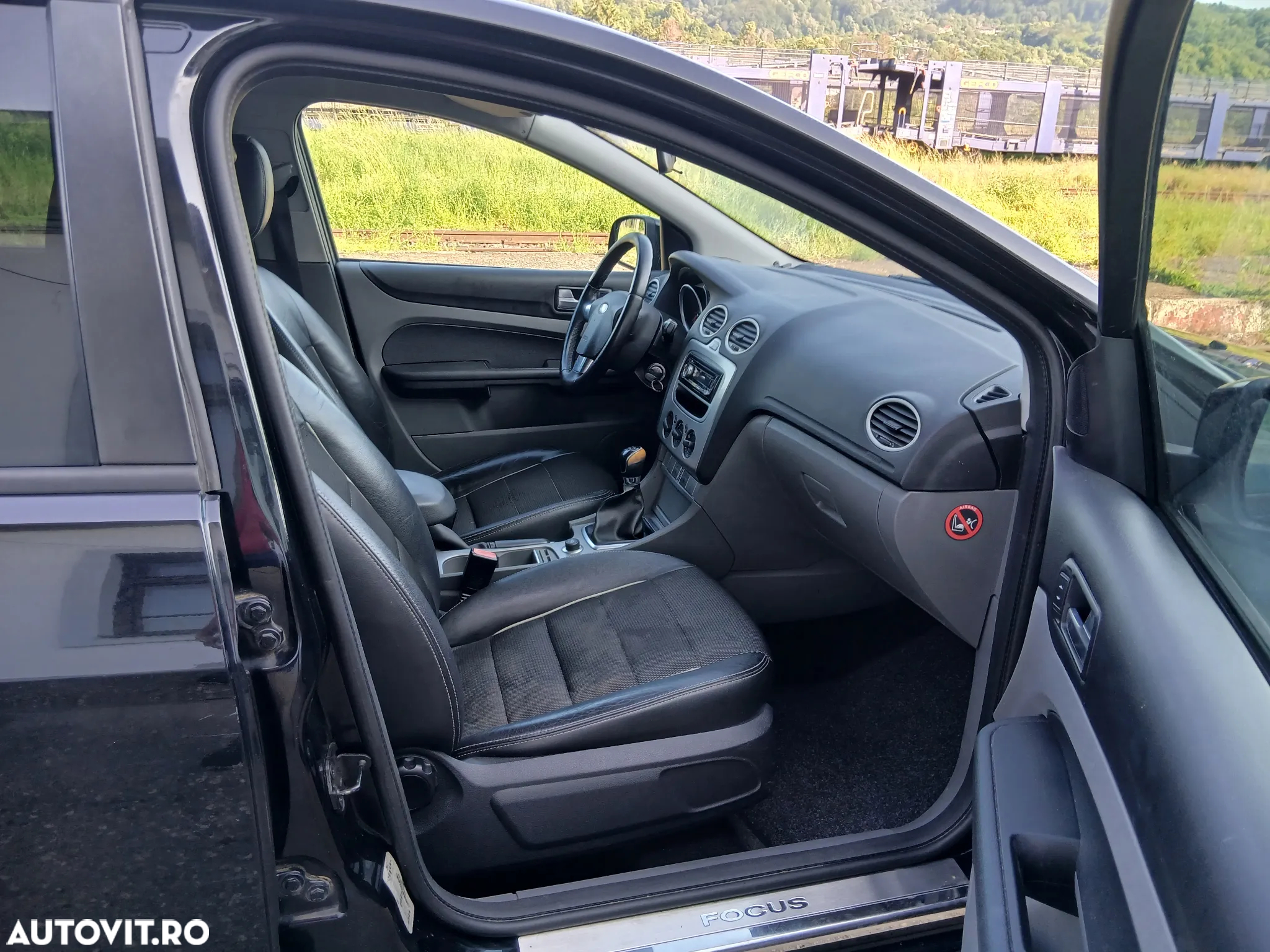 Ford Focus - 11