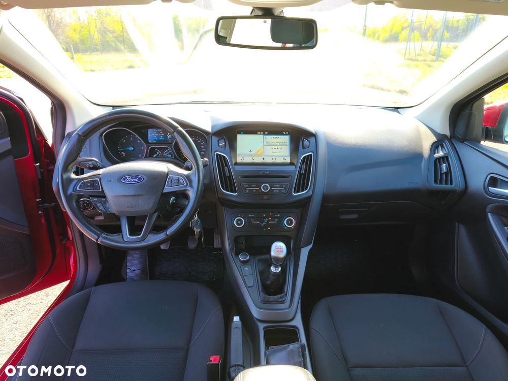 Ford Focus 1.5 EcoBlue Start-Stopp-System ST-LINE DESIGN - 9