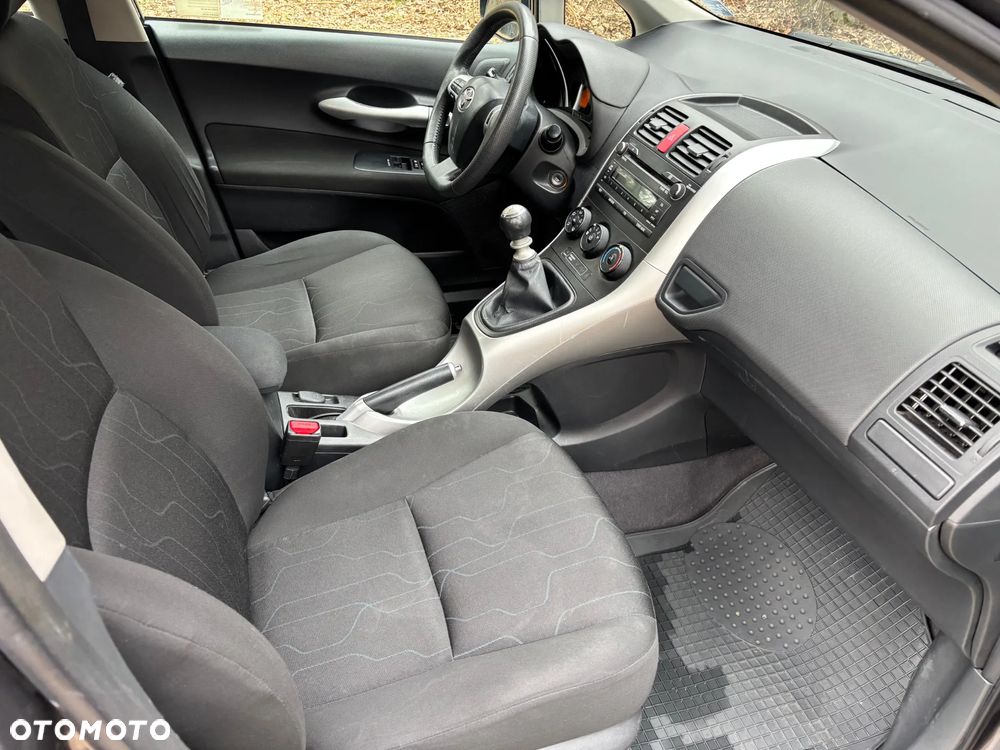 Toyota Auris 1.33 VVT-i Active - 8