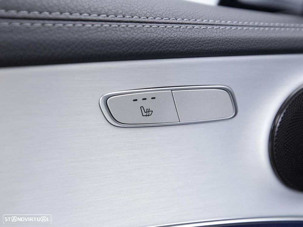 Mercedes-Benz E 300 de AMG Line - 16