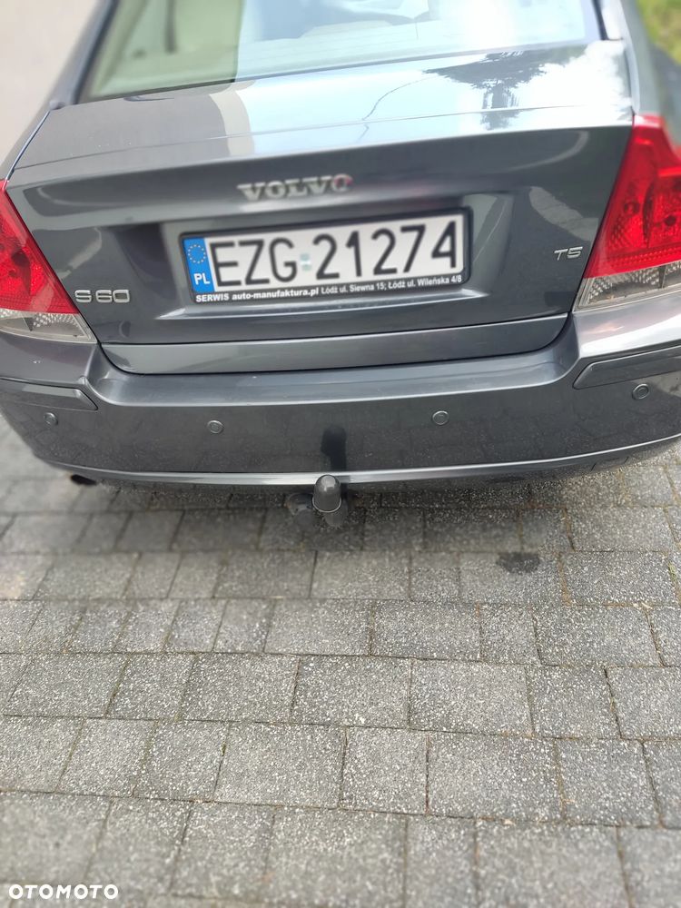 Volvo S60 T5 Momentum - 8