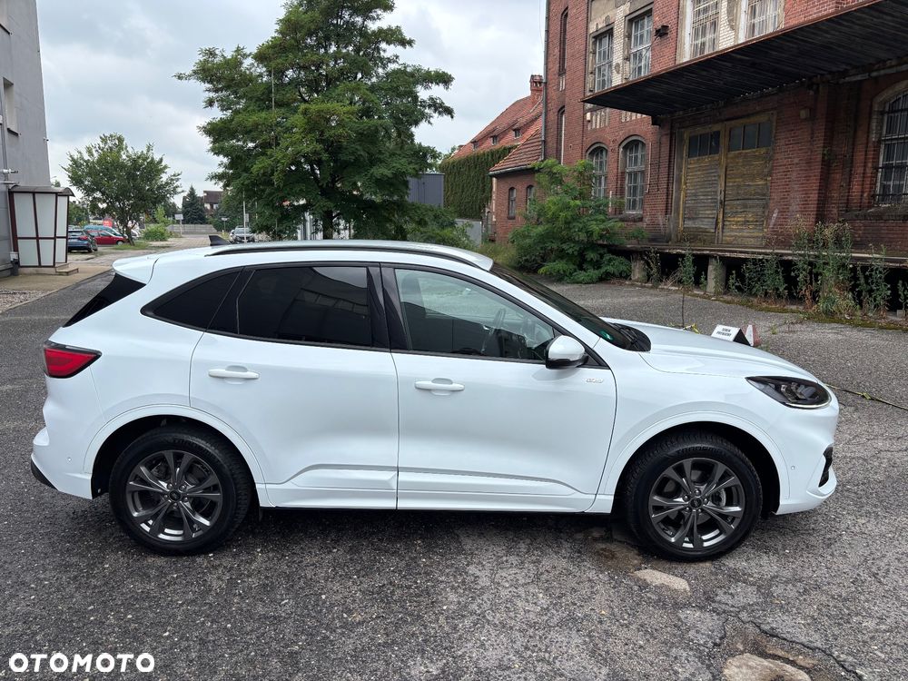 Ford Kuga - 4