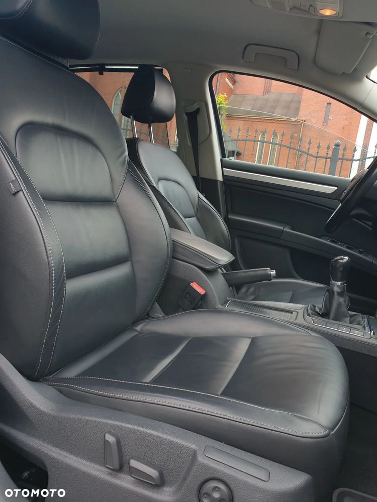 Skoda Superb 1.6 TDI Exclusive - 32
