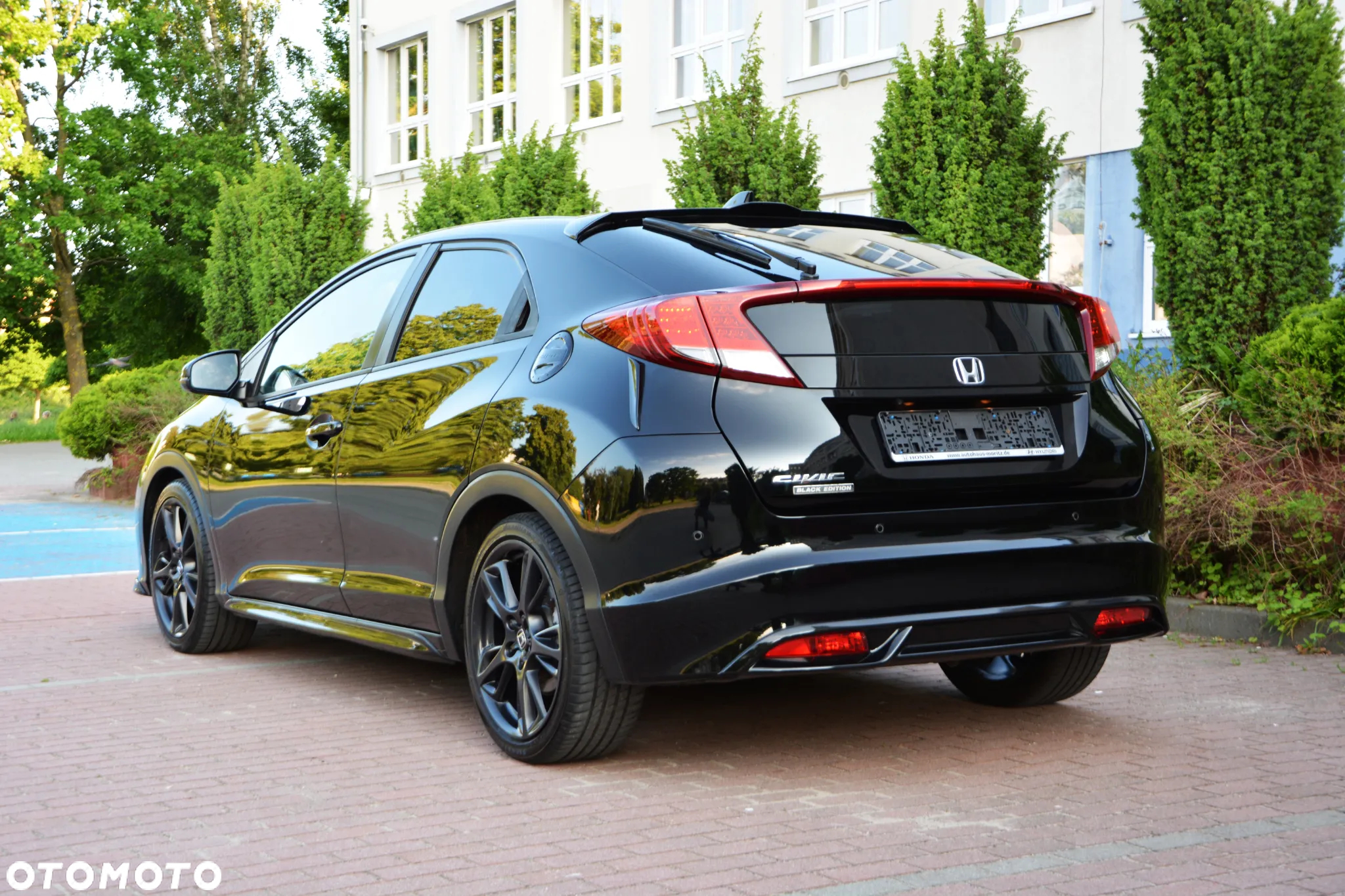 Honda Civic 1.8 i-VTEC Comfort Black Edition - 4