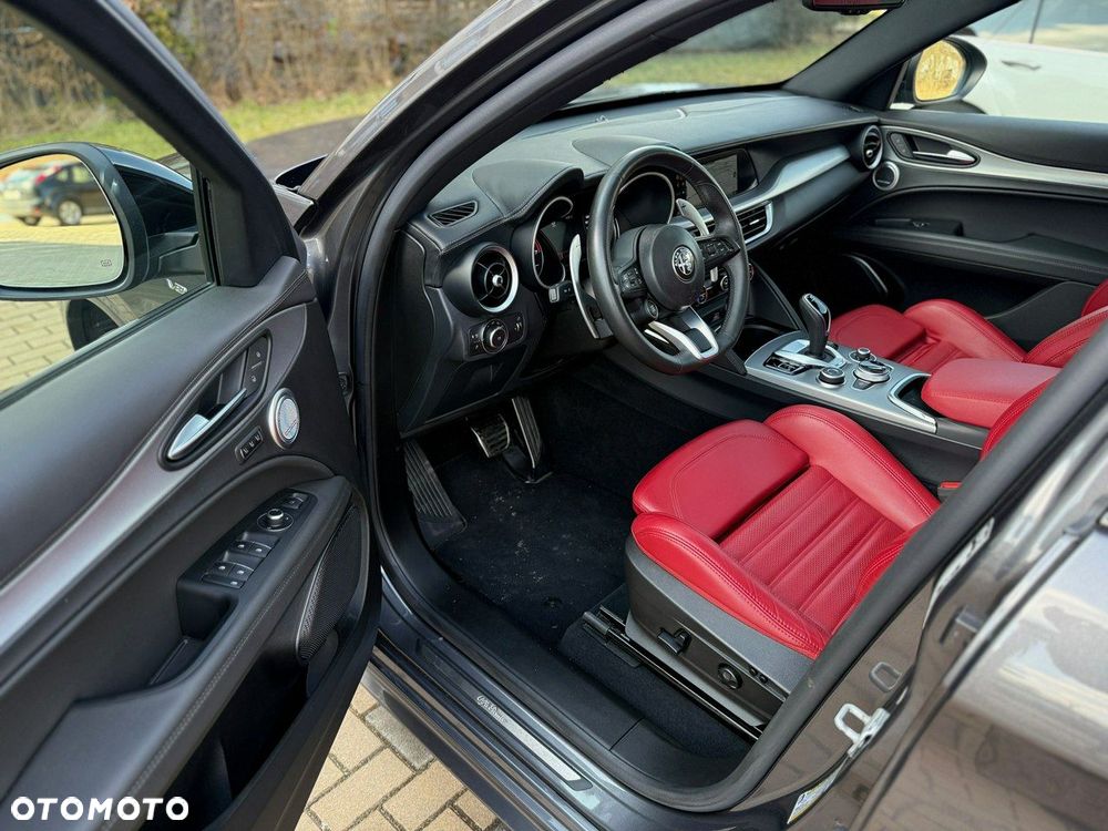 Alfa Romeo Stelvio 2.0 Turbo 16V AT8-Q4 Super - 5