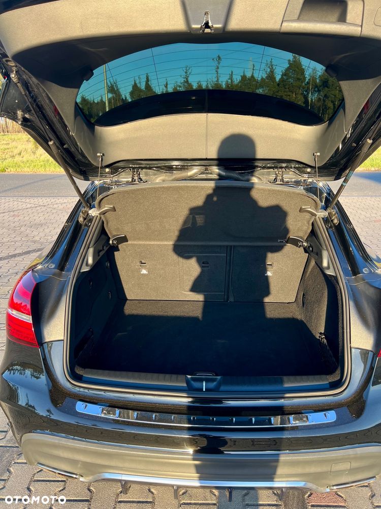 Mercedes-Benz GLA - 29