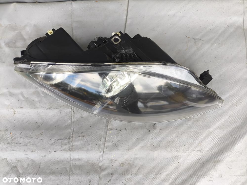 LAMPA PRAWA PRZÓD EUROPA SEAT ALTEA TOLEDO III LEON II 5P1941006A EUROPA - 2