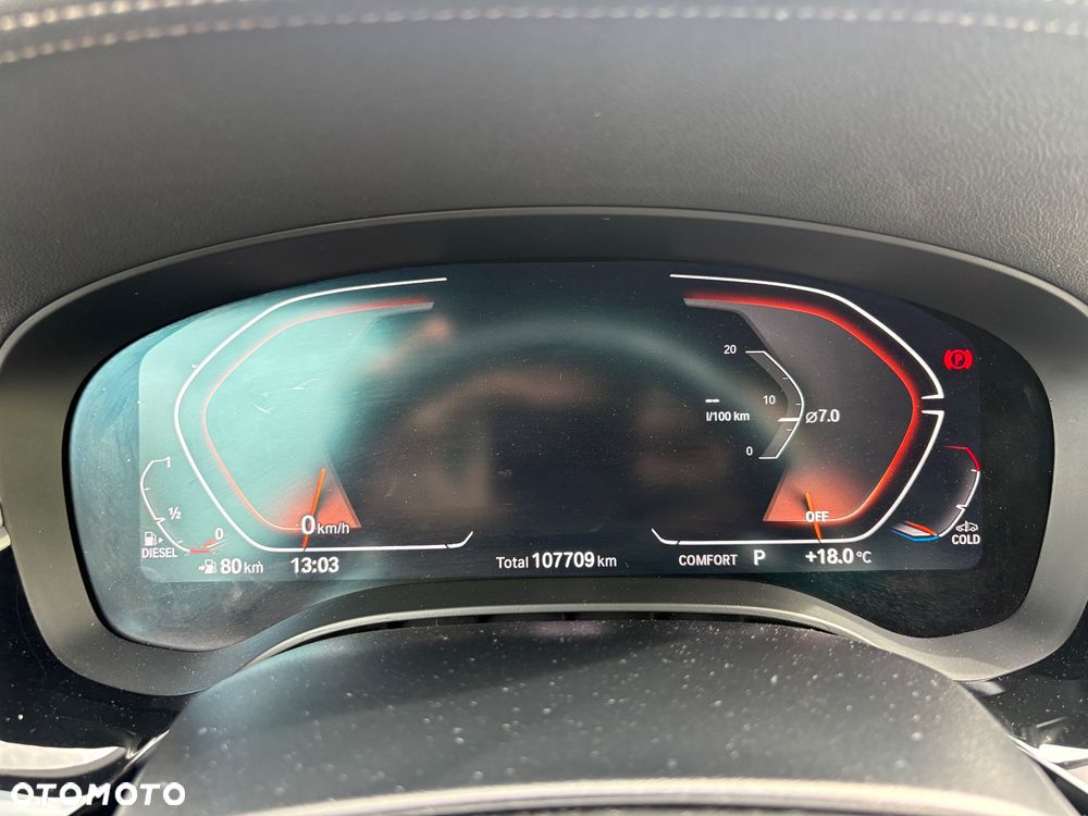 BMW Seria 5 520d xDrive - 14