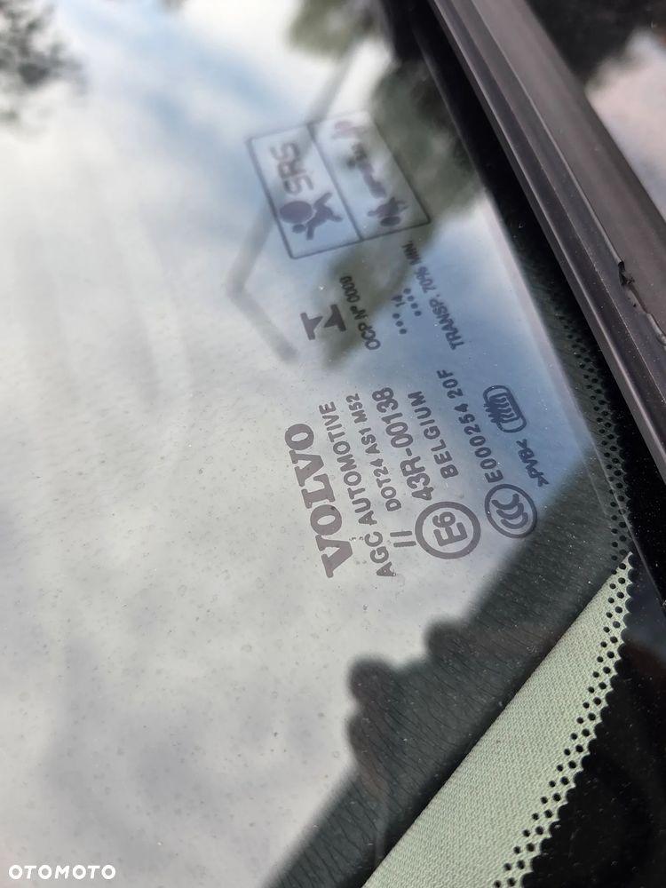 Volvo V40 T2 Momentum - 21