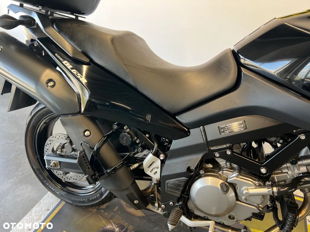 Suzuki V-STROM - 25