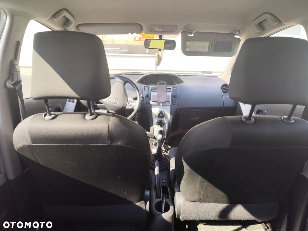 Toyota Yaris 1.0 Luna - 4