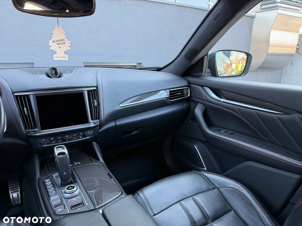 Maserati Levante S Q4 GranSport - 21
