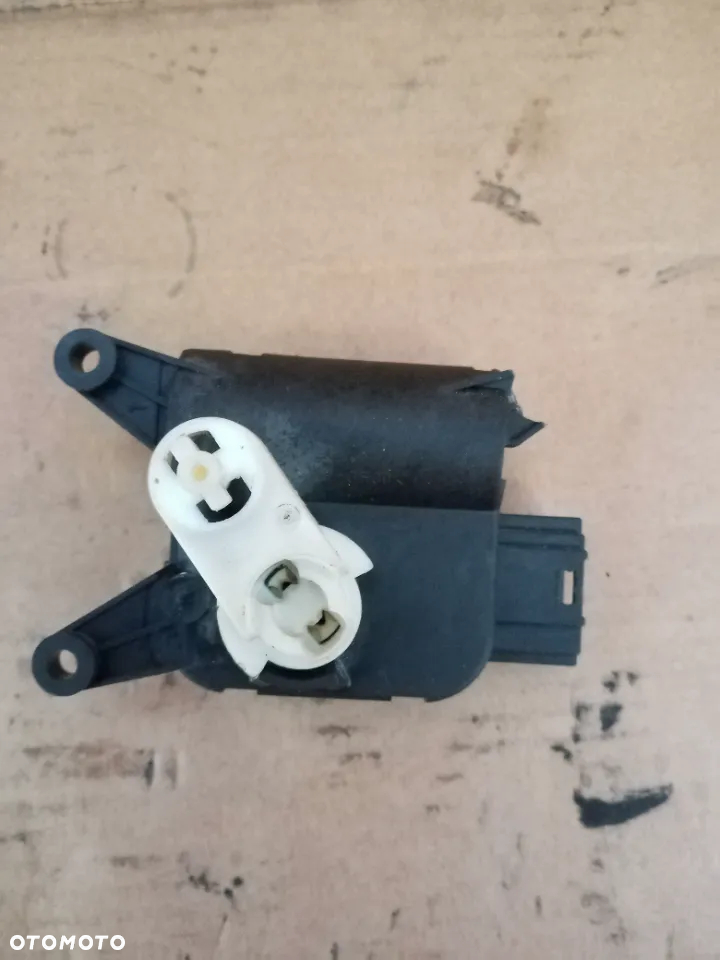 Silniczek klap nagrzewnicy VW Passat B6 0132801386 - 2