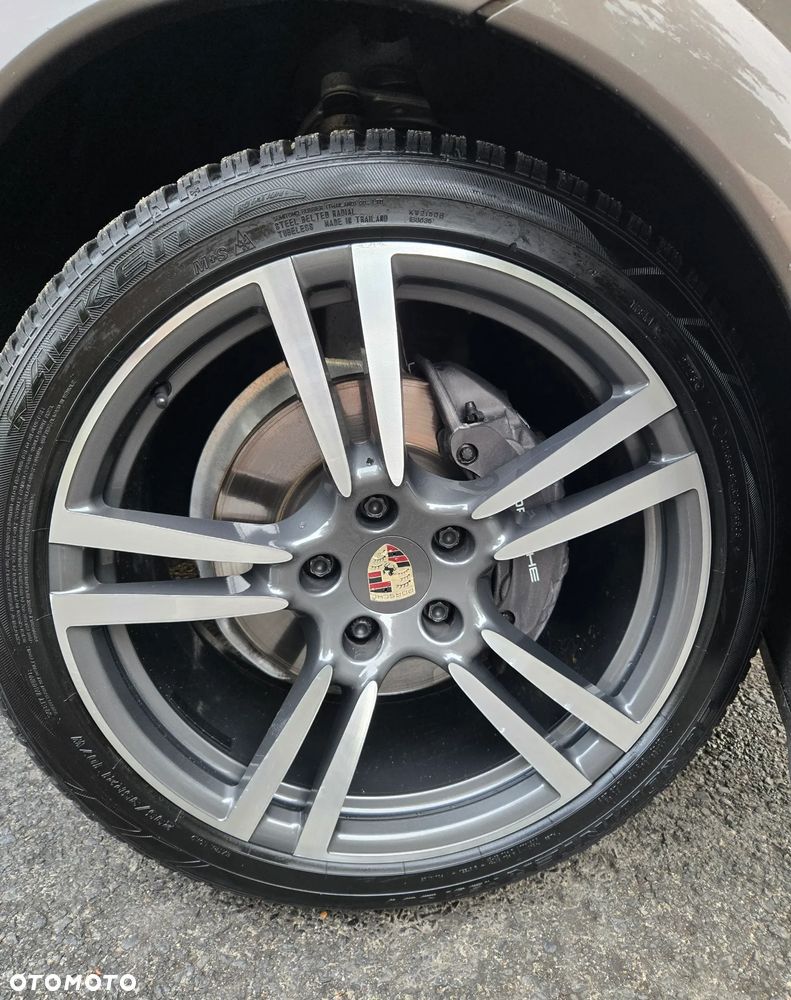 Porsche Cayenne - 5