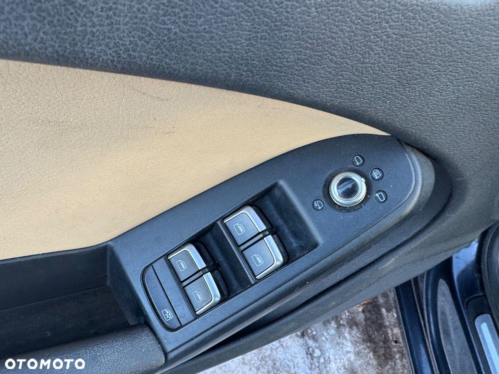 Audi A4 Avant 2.0 TDI DPF Ambition - 12