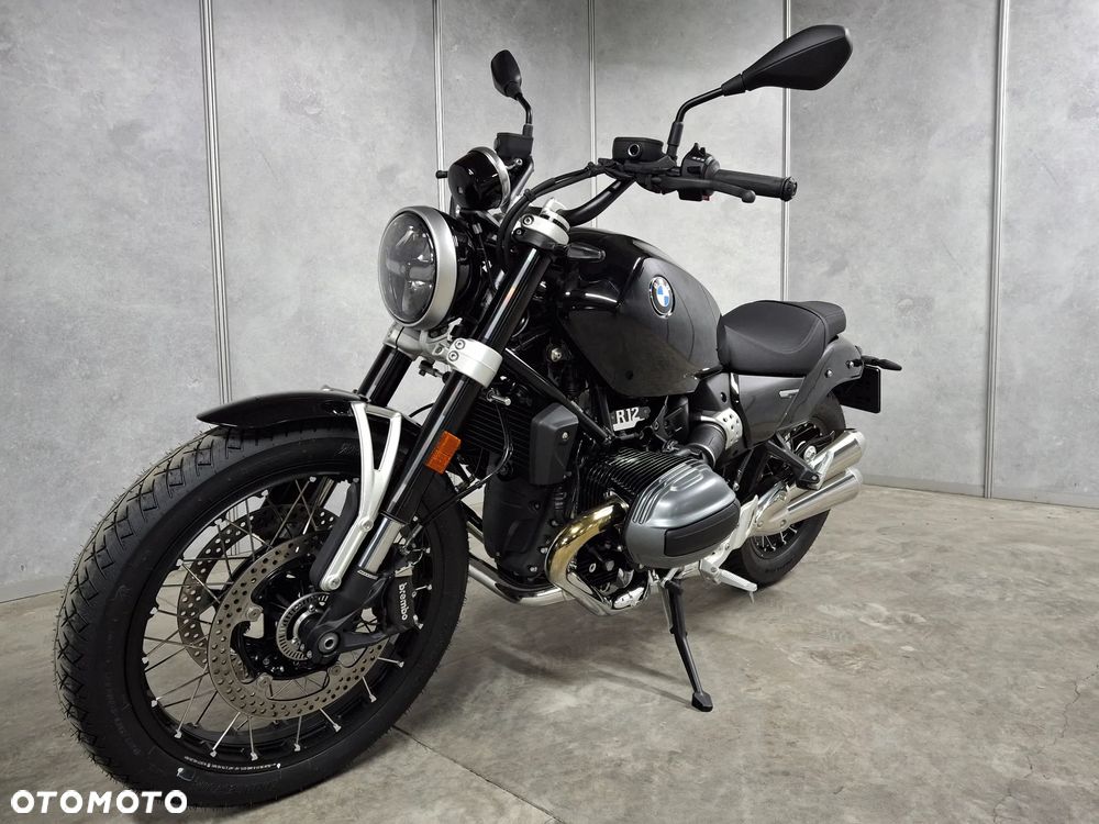 BMW R - 6