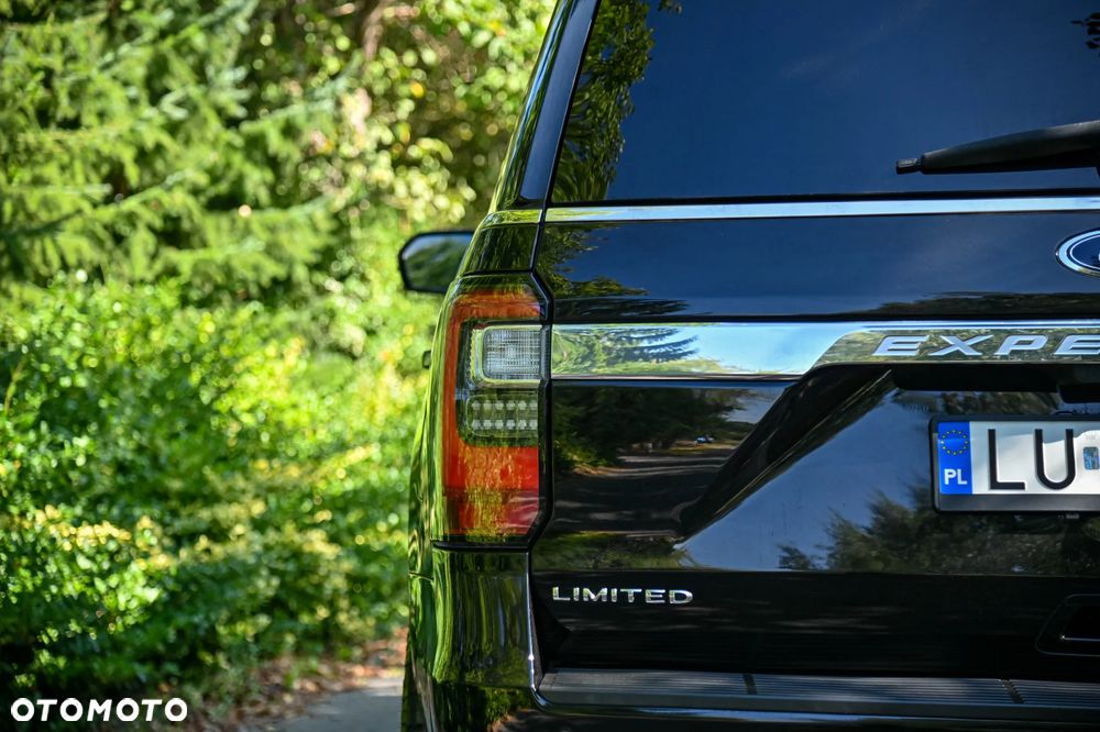 Ford Expedition ver-5-4-xlt-4wd - 10