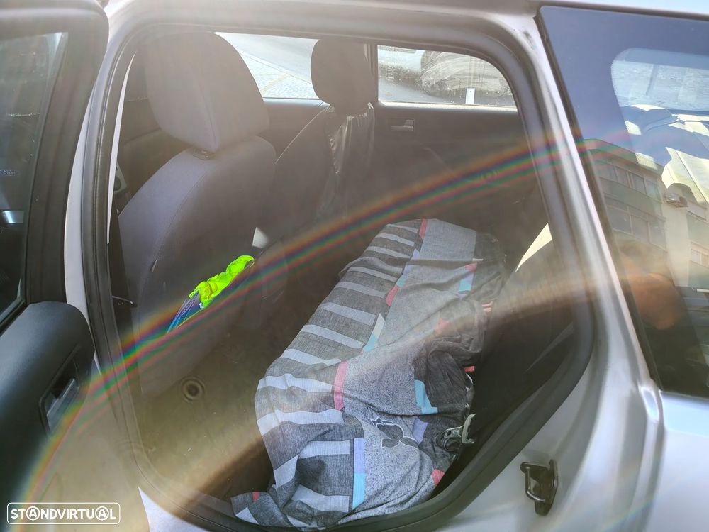 Ford Focus SW 1.4 Sport - 8